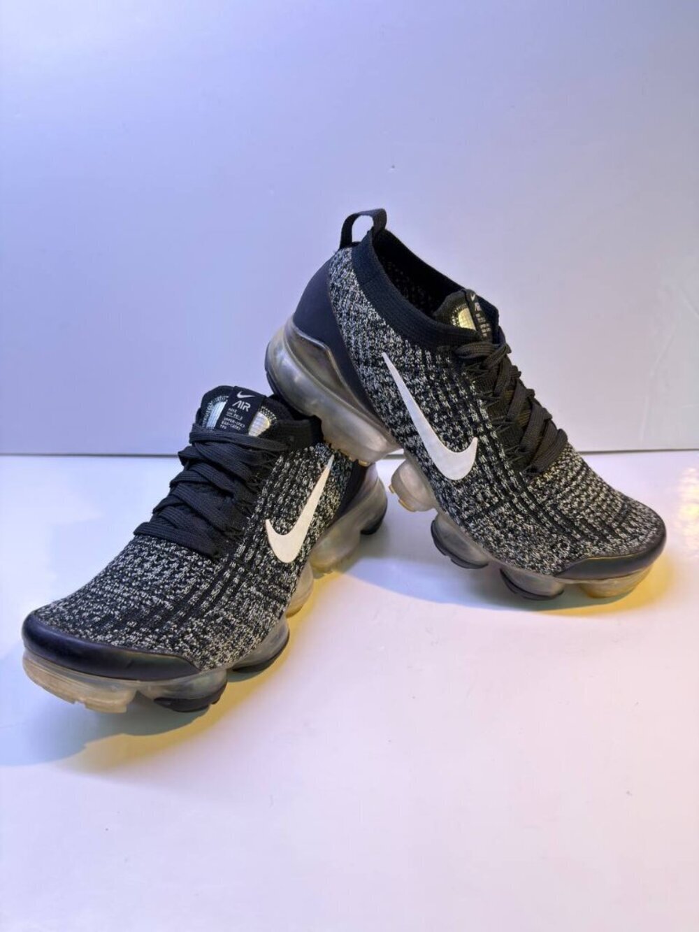 Nike Air VaporMax Flyknit 3 – Women’s US 7 – Black/White